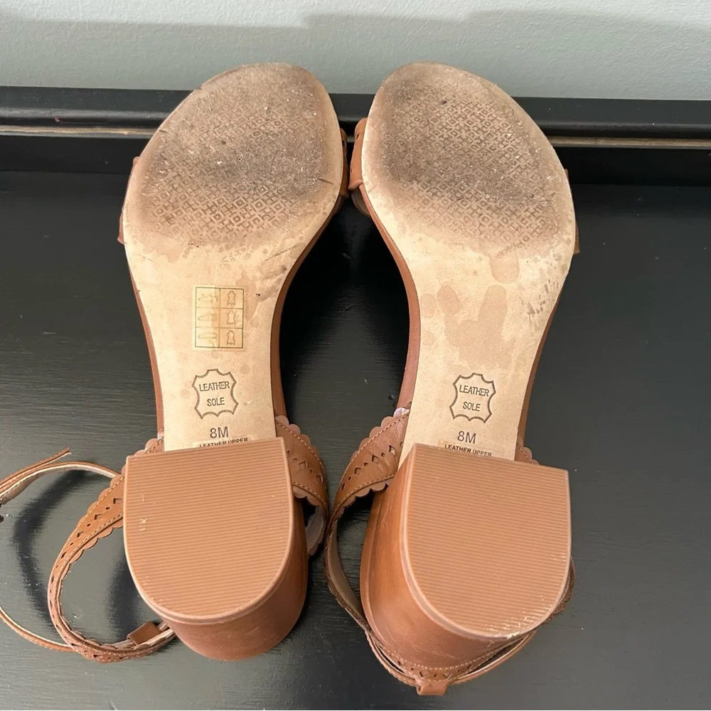 Tory Burch Marguerite Tan Leather Floral Perforated Block Heel Sandals, Size 8M